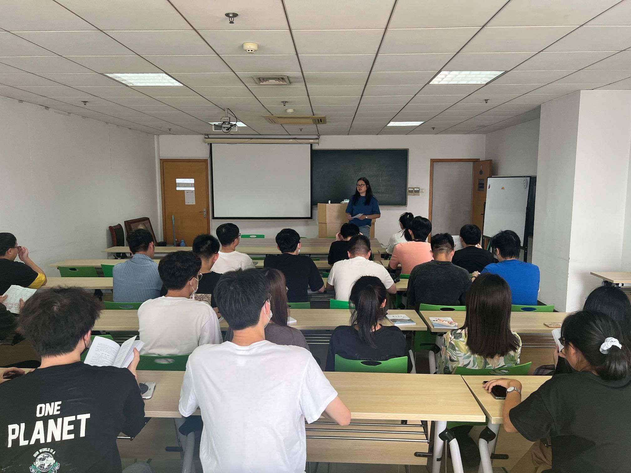 标准化学院召开第二学士学位新生大会